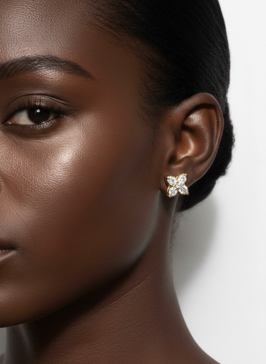 Maison Fleur Lumière Studs