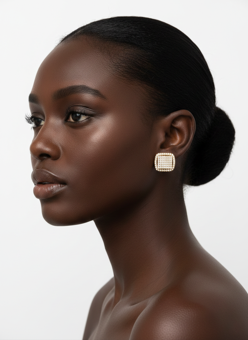 Atelier Carré Lumière Studs